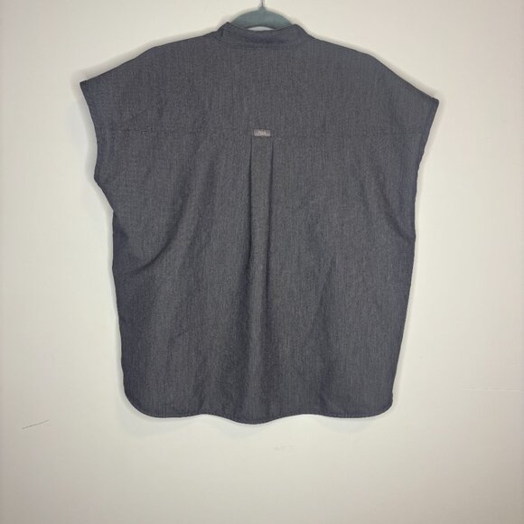 FIGS Women's Rafaela Scrub Top Sleeveless Relaxed Fit Pullover Graphite - Small - Picture 8 of 8